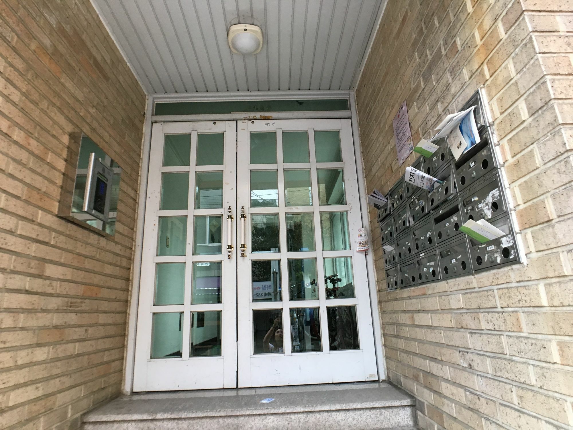 Ferienwohnung Sunny House Hongik Snt 1Mins Seoul Exterior foto
