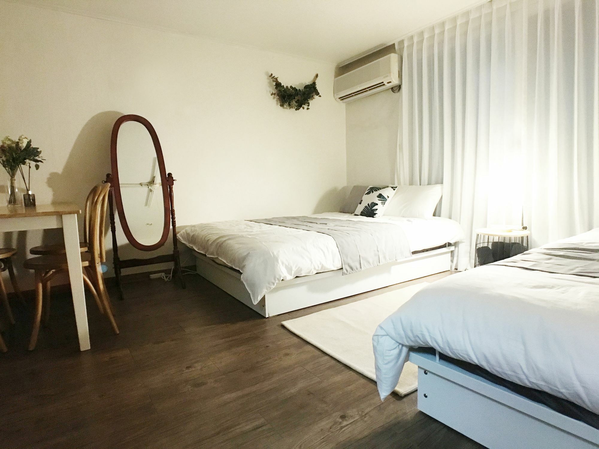 Ferienwohnung Sunny House Hongik Snt 1Mins Seoul Exterior foto